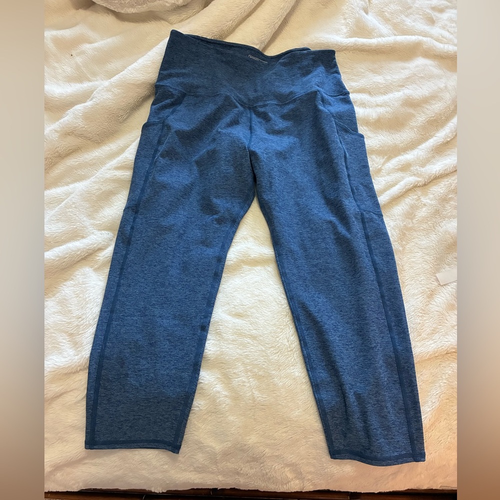 Kirkland Signature Women's Blue Capri Leggings